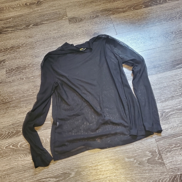 ❤sold❤🦄trendy mock neck mesh top - Picture 7 of 8